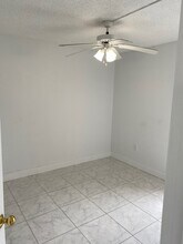 4855 NW 7th St in Miami, FL - Building Photo - Building Photo