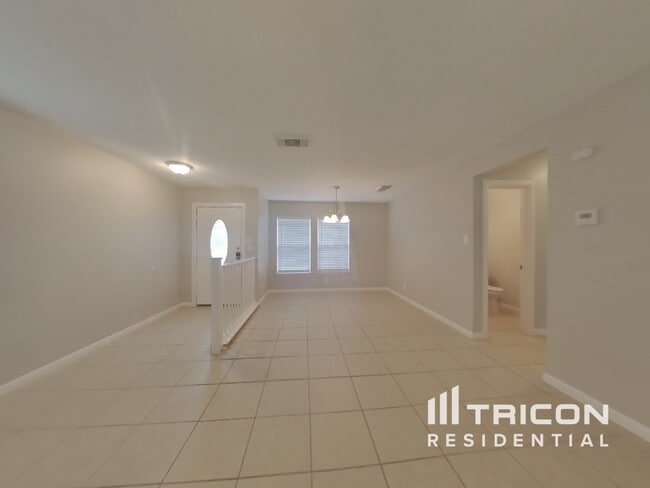 5930 Encanto Point Dr in San Antonio, TX - Building Photo - Building Photo
