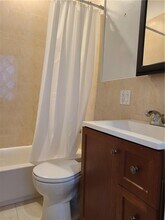 546 Hinsdale St in Brooklyn, NY - Building Photo - Building Photo