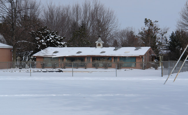 Office in Holt, MI - Building Photo - Building Photo