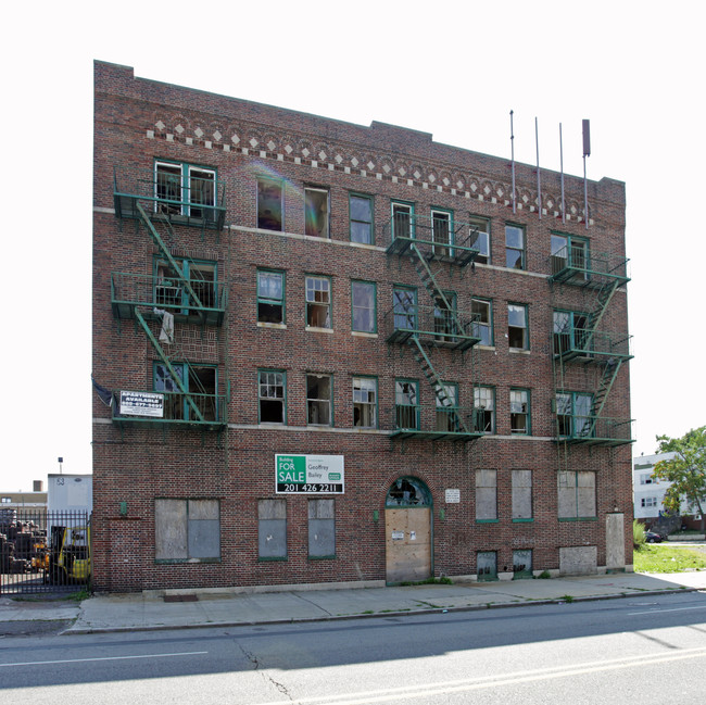 418-422 S Orange Ave in Newark, NJ - Building Photo - Building Photo