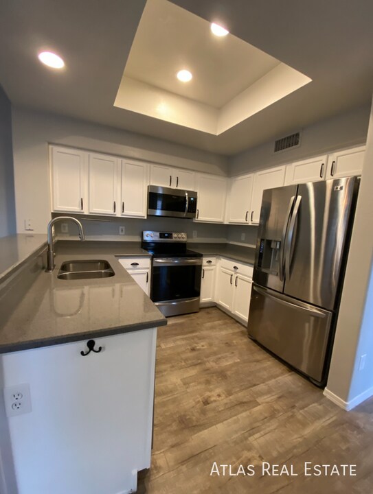 2040 N 106th Ave in Avondale, AZ - Building Photo