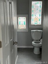 68 Center Ave in Bay Shore, NY - Building Photo - Building Photo