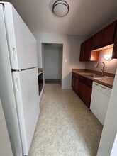 Harvard House Apartments in Berkley, MI - Foto de edificio - Building Photo