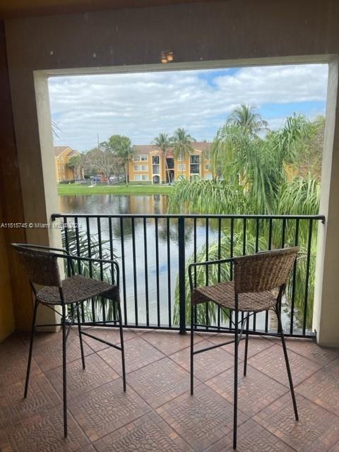 8621 NW 12th St, Unit D178 in Pembroke Pines, FL - Building Photo