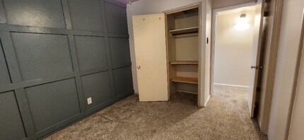104 Jones St in Bakersfield, CA - Building Photo - Building Photo