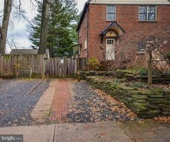 7205 46th St in Chevy Chase, MD - Building Photo