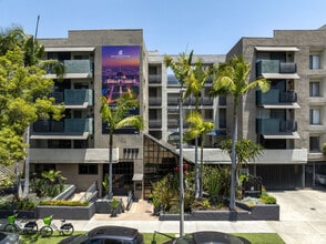 Broadstone Los Feliz in Los Angeles, CA - Foto de edificio - Building Photo