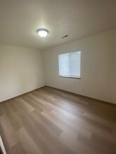 9933 Tessa Way in Hayden, ID - Building Photo - Building Photo