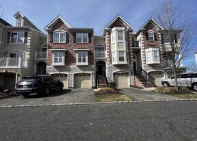 24 MALLARD Pl in Secaucus, NJ - Building Photo