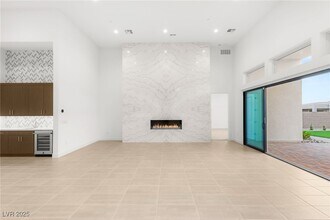 10793 Vista Altura Ave in Las Vegas, NV - Building Photo - Building Photo