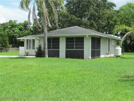 1411 Caywood Cir S in Lehigh Acres, FL - Building Photo