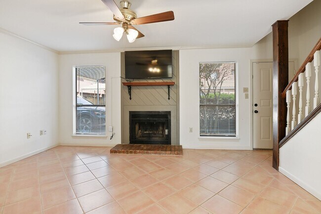 956 Ridgepoint Ct in Baton Rouge, LA - Building Photo - Building Photo