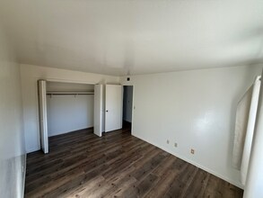 1230 W Sycamore St in Willows, CA - Foto de edificio - Building Photo