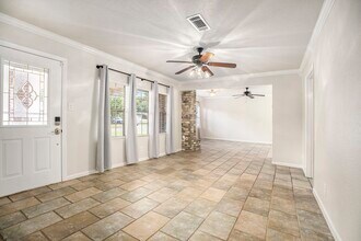 1526 15th Ave N in Texas City, TX - Building Photo - Building Photo