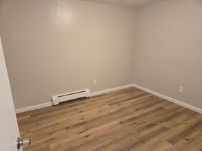 202 Lincoln St in Norwood Young America, MN - Building Photo - Building Photo