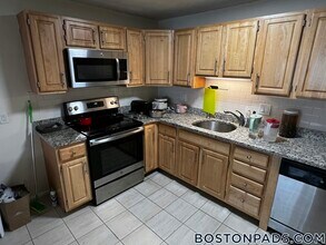 110 Babcock St, Unit 47 in Brookline, MA - Foto de edificio - Building Photo