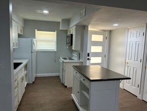 1316 Tanglewood Ln in Odessa, TX - Building Photo - Building Photo