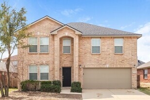 413 Emerald Creek Dr in Fort Worth, TX - Building Photo