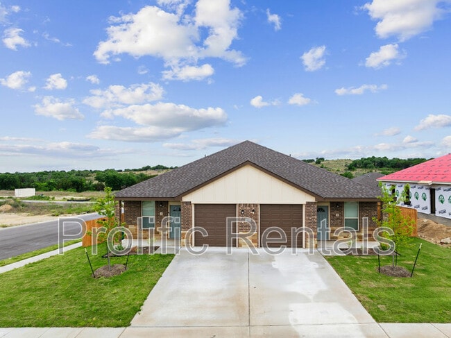 101 Leon Ln in Copperas Cove, TX - Foto de edificio - Building Photo
