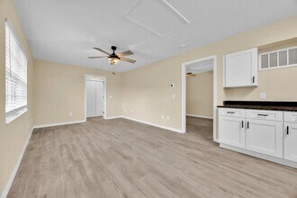 207 Australian Way in Davenport, FL - Building Photo - Building Photo