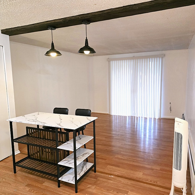 property at 1304 S Parker Rd