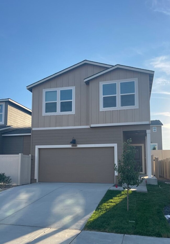 property at 942 S Yolo Pl