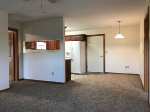 1002 Altamonte Dr, Unit 1002 in Athens, OH - Building Photo - Building Photo