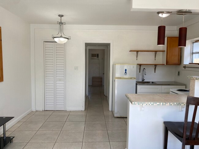 926 N 16th Ave in Hollywood, FL - Foto de edificio - Building Photo