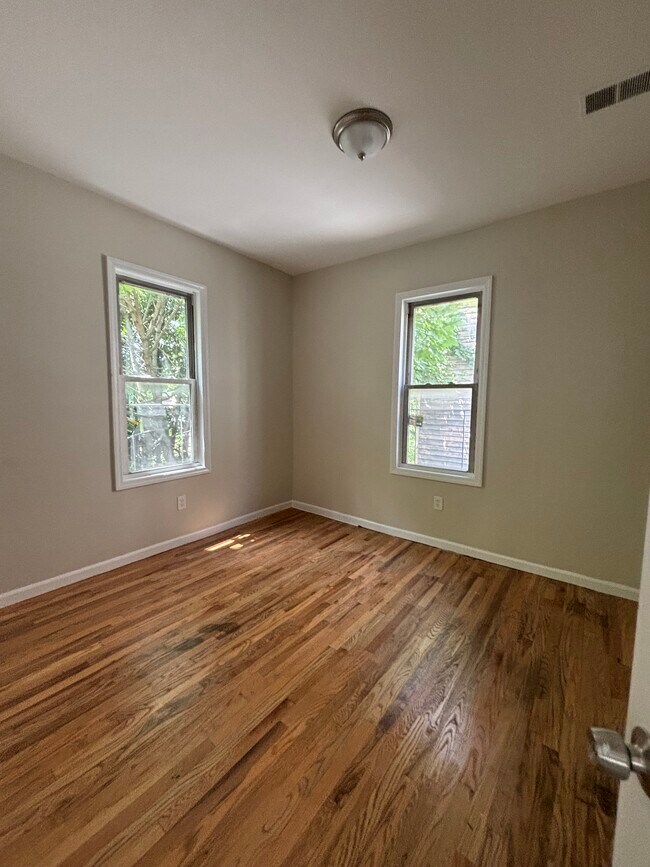 843 S 18th St, Unit 3 in Newark, NJ - Foto de edificio - Building Photo