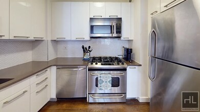 EAST 63 STREET in New York, NY - Building Photo - Building Photo