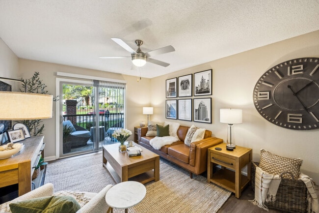 Cypress Pointe in Louisville, KY - Building Photo - Building Photo