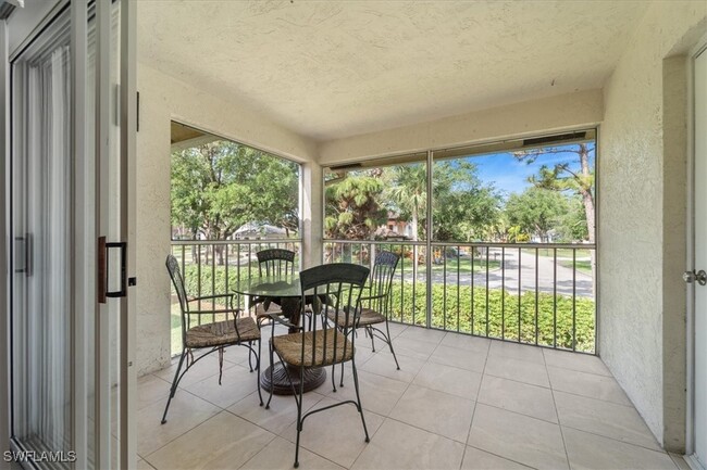 7707 Jewel Ln in Naples, FL - Foto de edificio - Building Photo
