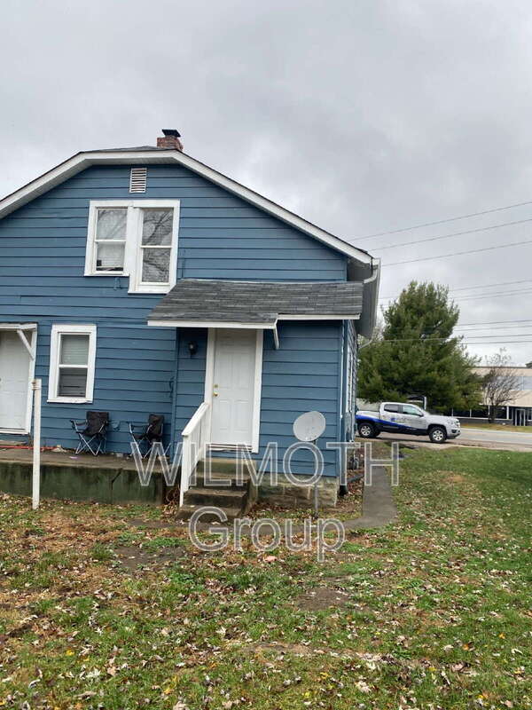 4305 Rockville Rd in Indianapolis, IN - Building Photo - Building Photo