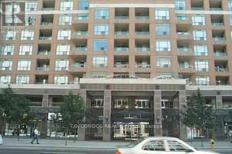 889-889 Bay St. in Toronto, ON - Building Photo