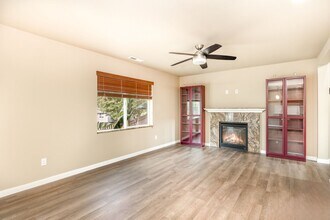 16530 42nd Ave SE in Bothell, WA - Building Photo - Building Photo