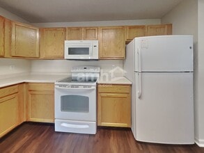 10167 Hatherley Way in Fishers, IN - Building Photo - Building Photo