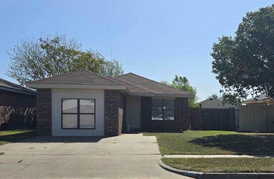 8713 Vernon Ave in Lubbock, TX - Building Photo
