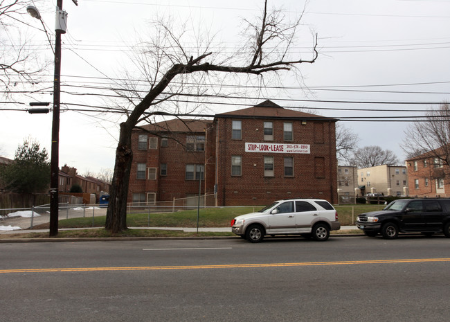 River East-Wheeler Road in Washington, DC - Building Photo - Building Photo