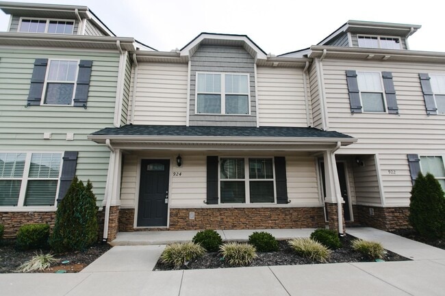 property at 924 Gamely Wy