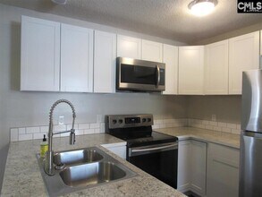 200 Walnut Creek Cir in Lexington, SC - Building Photo - Building Photo