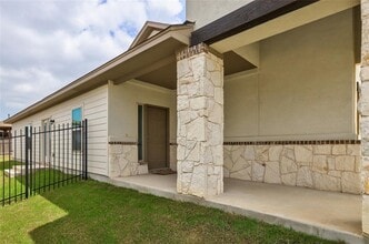 413 Callahan Ln in Leander, TX - Building Photo - Building Photo