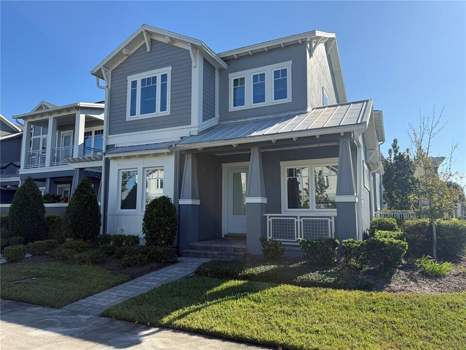 13877 Maskawa Ave in Orlando, FL - Building Photo