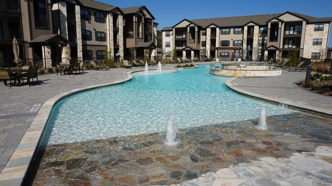 Willow Creek Apartments Phase II in Tomball, TX - Building Photo - Building Photo