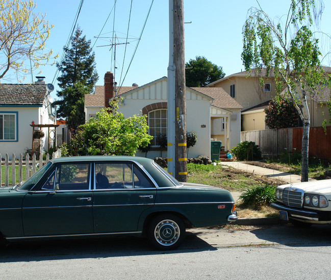 721 S Idaho St in San Mateo, CA - Building Photo - Building Photo