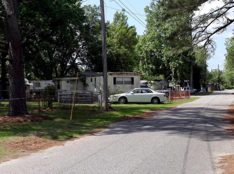 6826 Rivers Ave in Charleston, SC - Building Photo