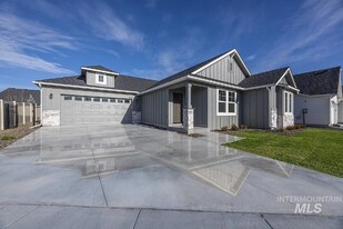 238 W Norwich St in Meridian, ID - Building Photo