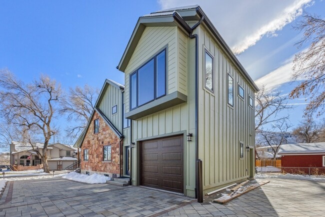 1112 Miller Pl in Golden, CO - Building Photo - Building Photo