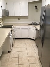 12 Ledgewood Hills Dr, Unit Unit 204 in Nashua, NH - Building Photo - Building Photo