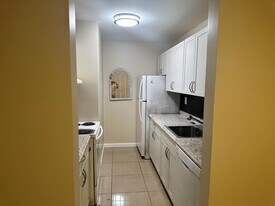 1162 Lake Terry Dr, Unit A in West Palm Beach, FL - Building Photo